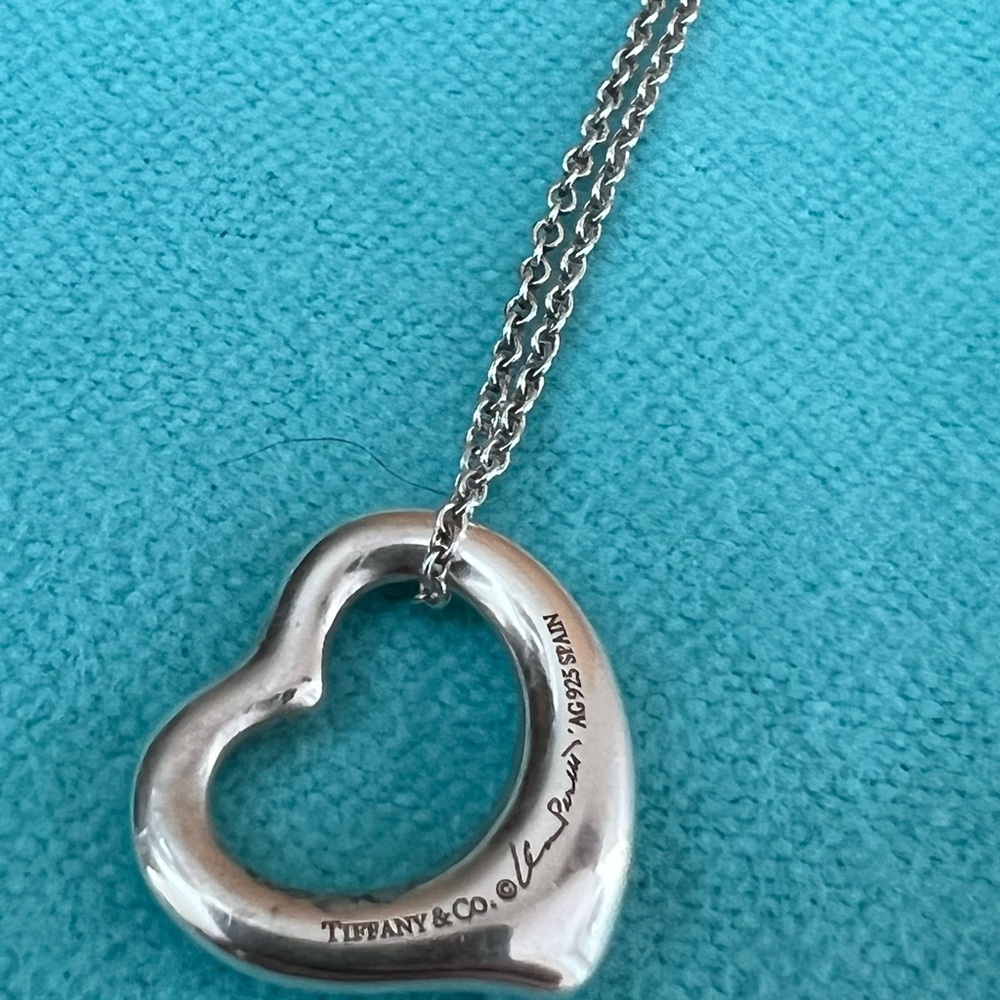 Tiffany’s Elsa Peretti Open Heart Necklace - Picture 4 of 4